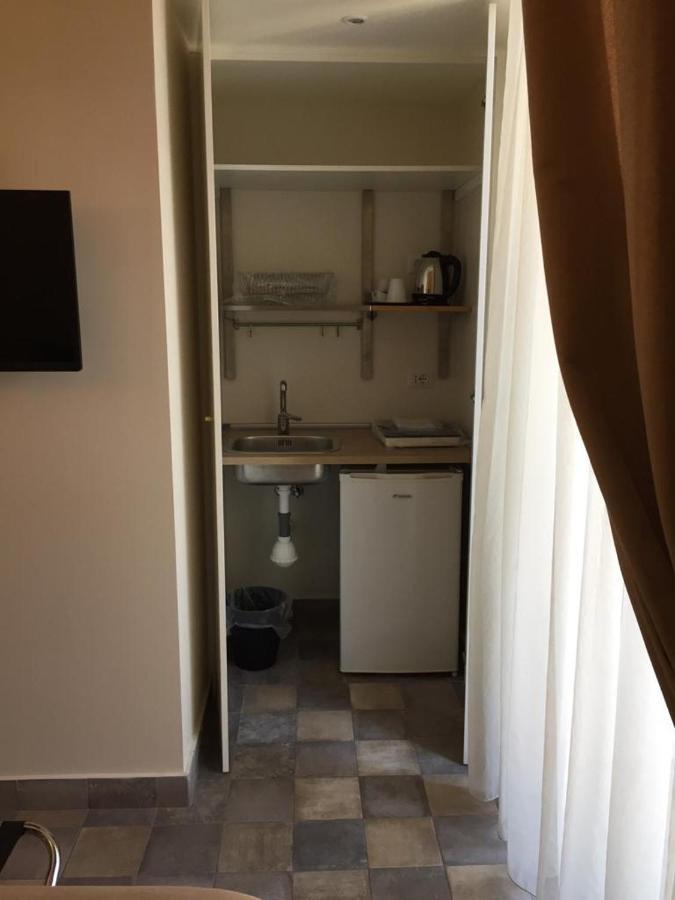 Dimora Conte Di Ruvo Bed & Breakfast เนเปิลส์ ภายนอก รูปภาพ